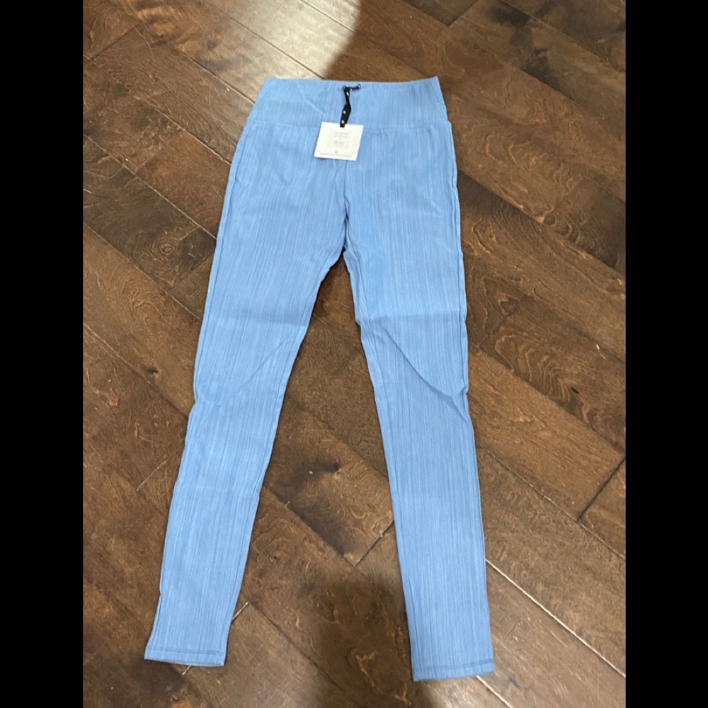 Agnes and Dora jeggings.